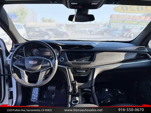 Used 2020 Cadillac XT5 Premium Luxury AWD/4WD image 17