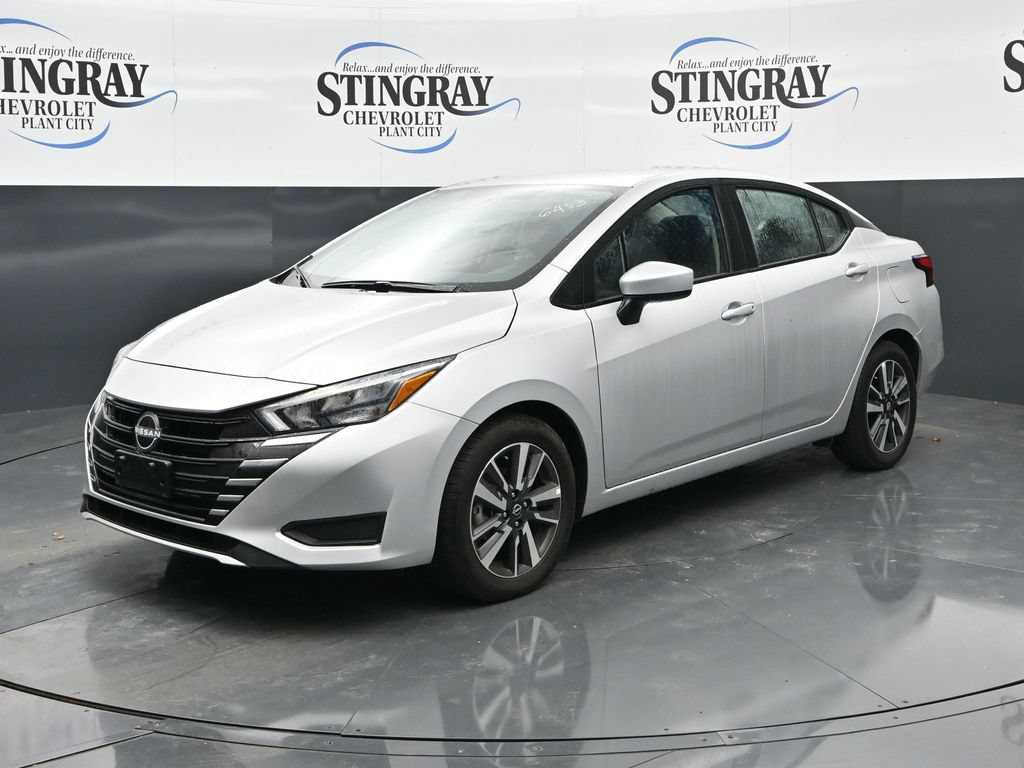Used 2025 Nissan Versa SV FWD image 3
