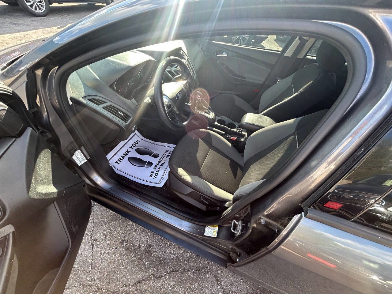 Used 2014 Ford Focus SE FWD image 6