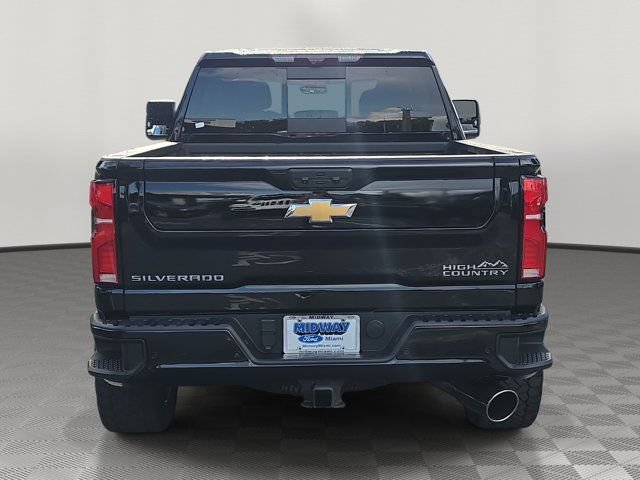 Used 2024 Chevrolet Silverado 2500 High Country w/ High Country Premium Package AWD/4WD image 5