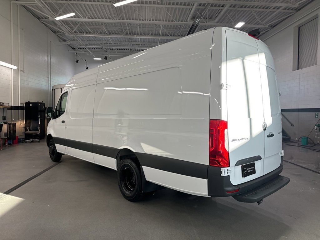 New 2025 Mercedes-Benz Sprinter 3500 image 3