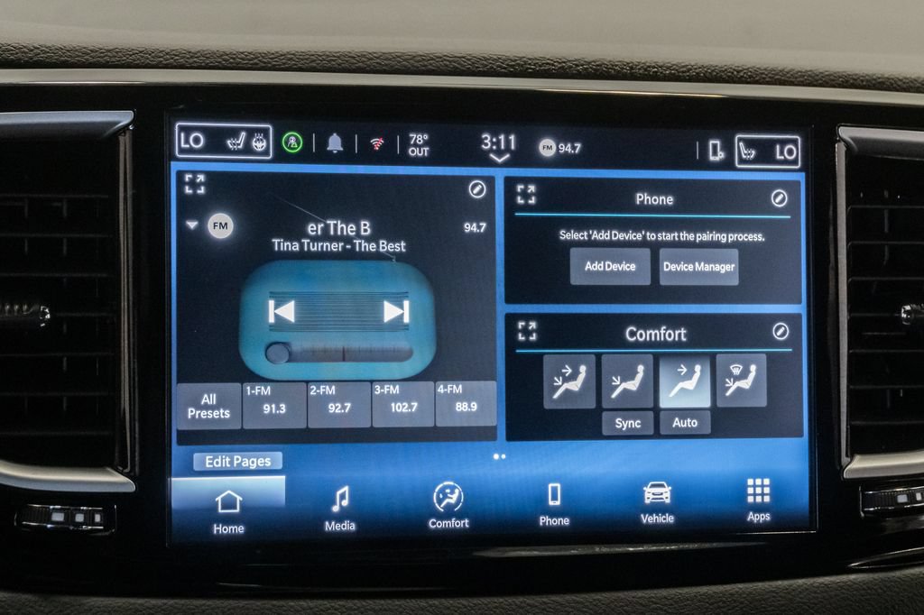 Certified 2025 Chrysler Pacifica Select FWD image 18