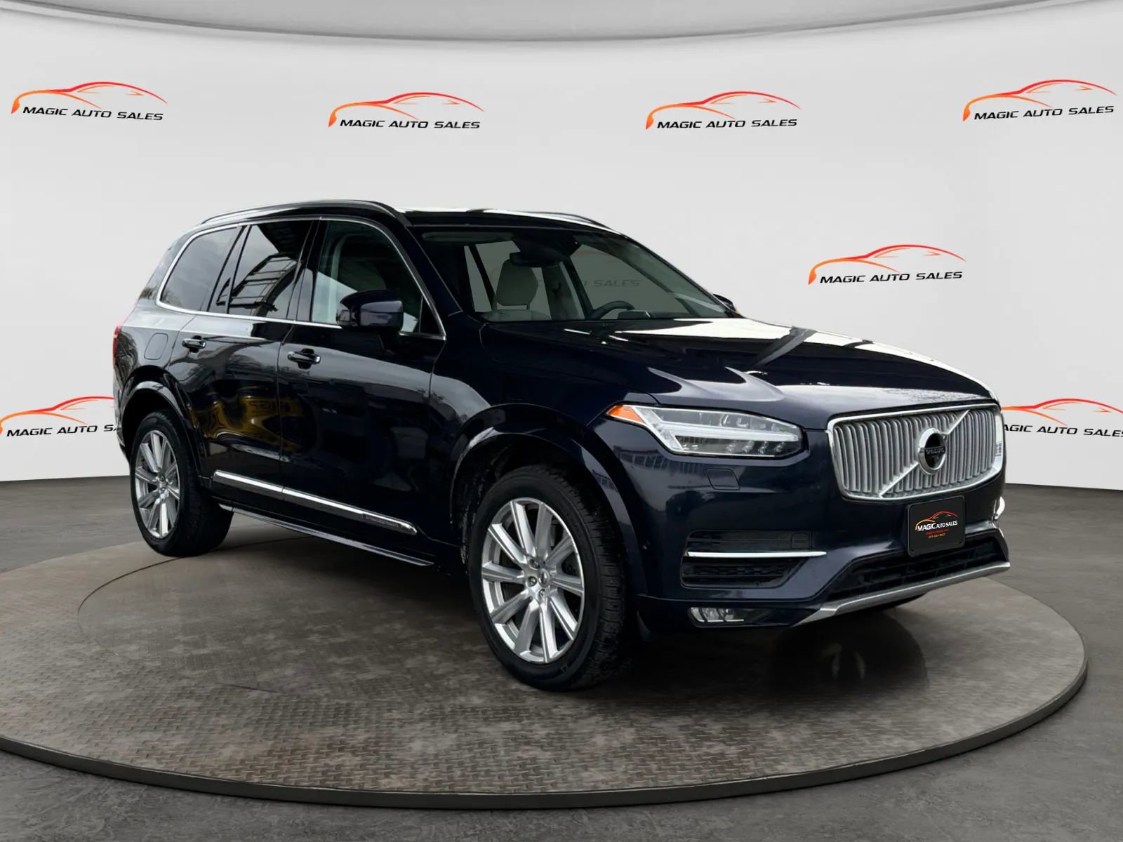 Used 2017 Volvo XC90 T6 Inscription w/ Vision Package AWD/4WD image 3