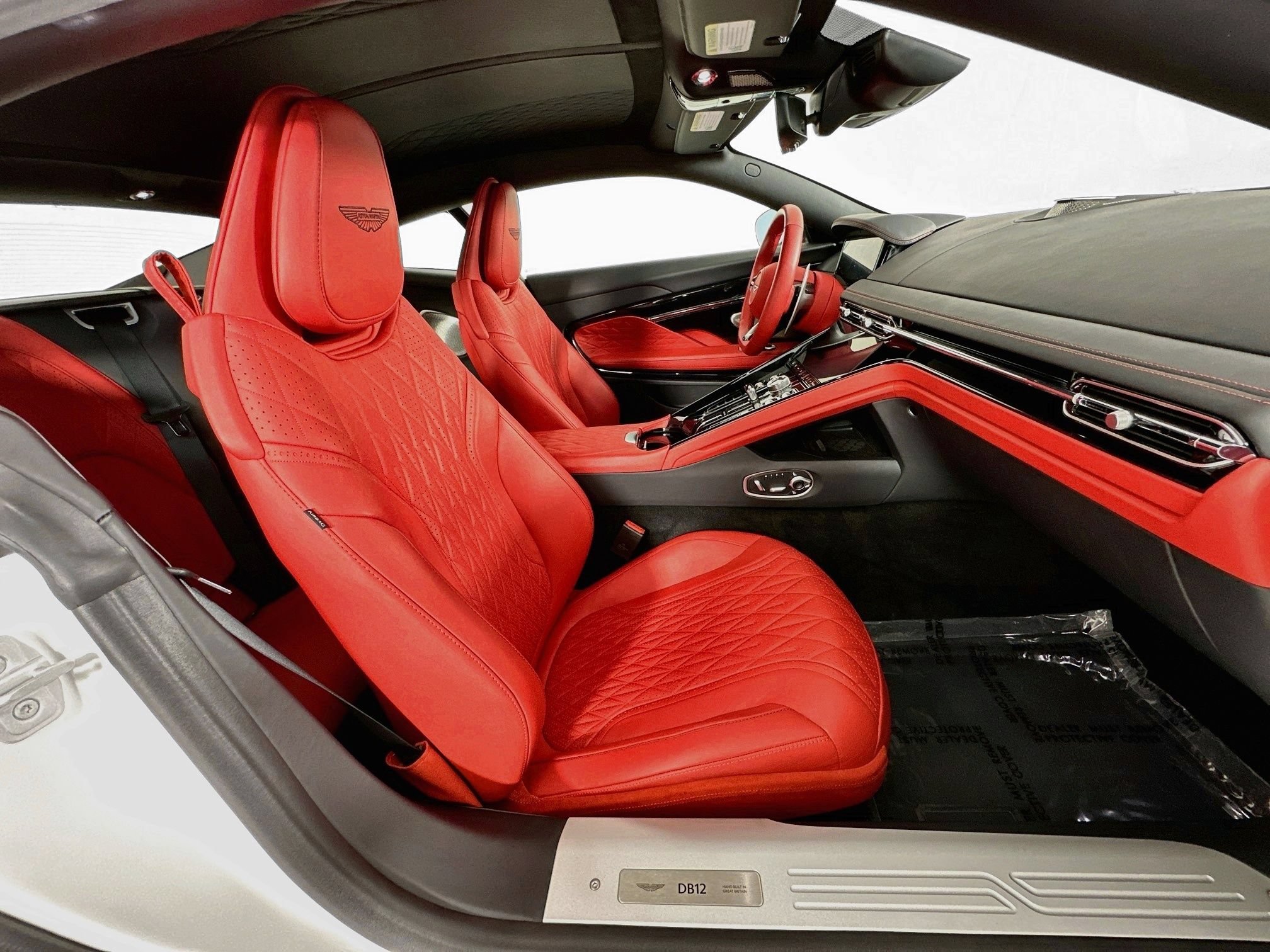 Used 2024 Aston Martin DB12 Coupe RWD image 29