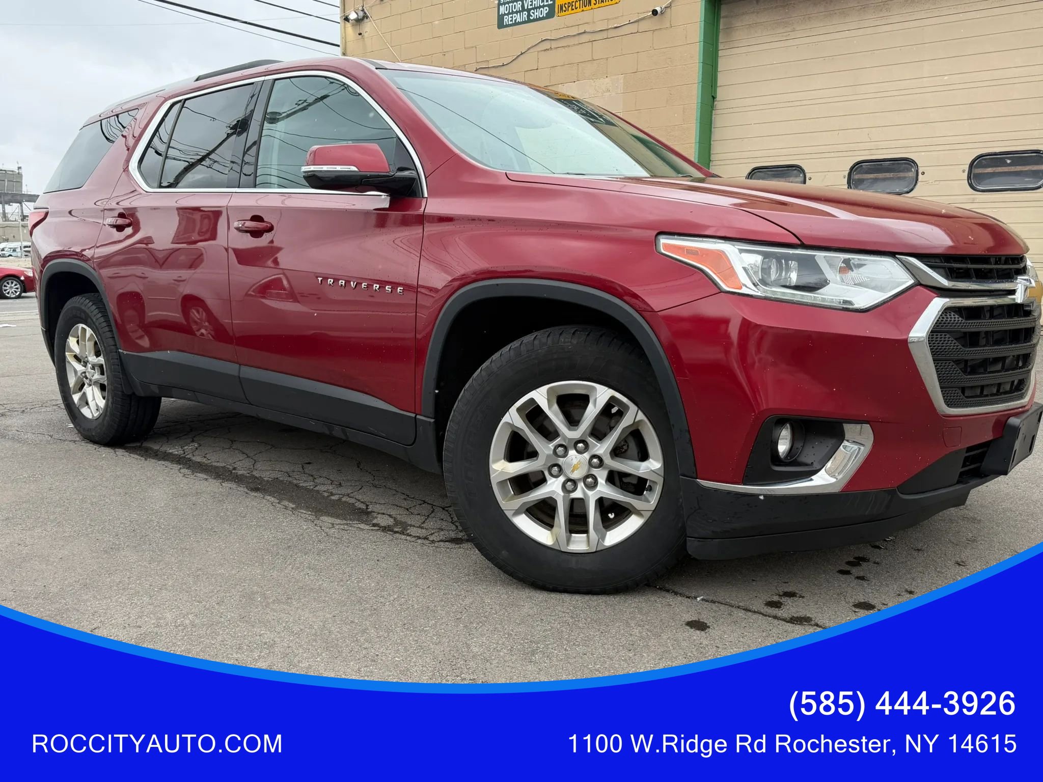 Used 2018 Chevrolet Traverse LT image 1