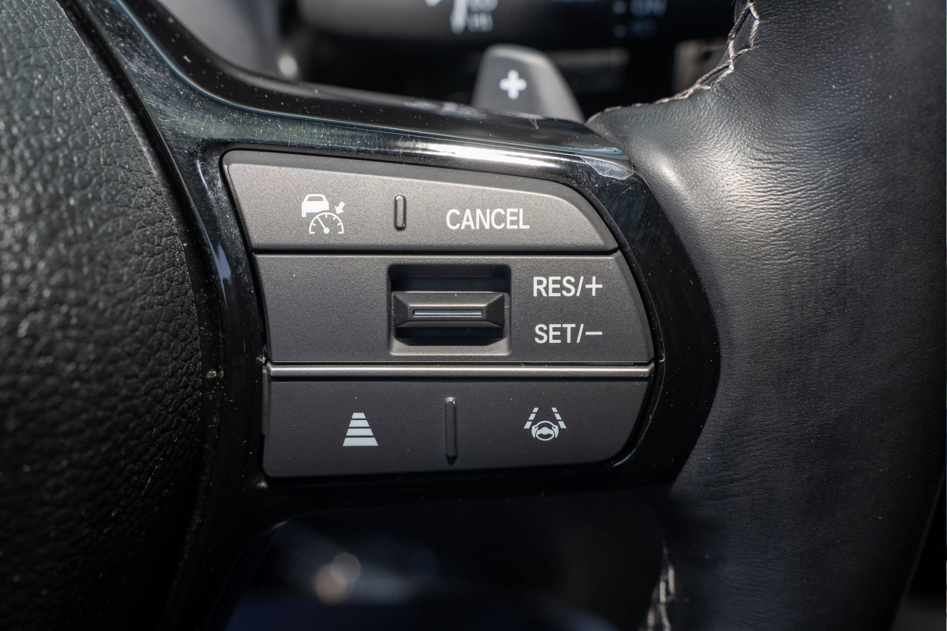 Used 2025 Honda Civic Sport image 29