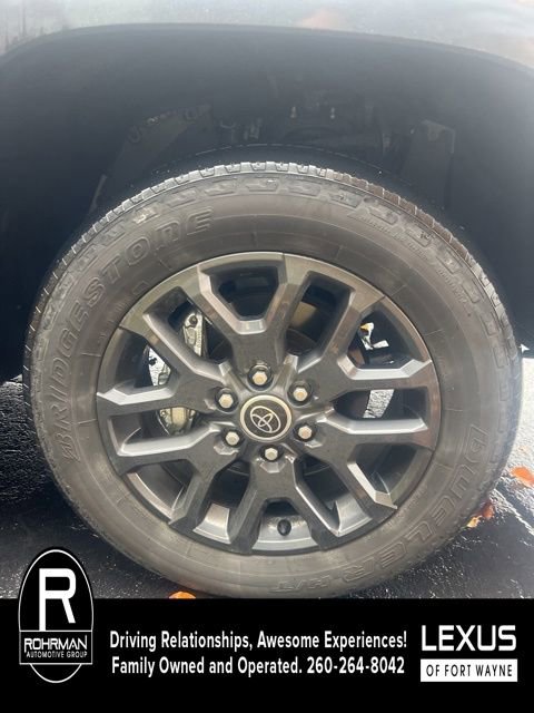 Used 2023 Toyota Tundra Platinum image 5