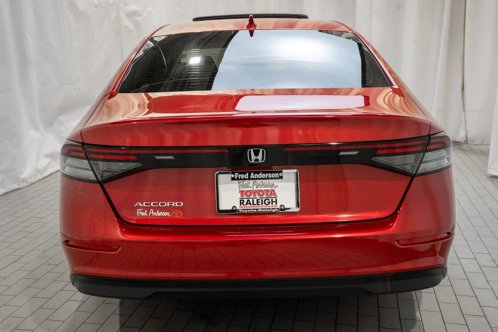 Used 2023 Honda Accord EX image 5