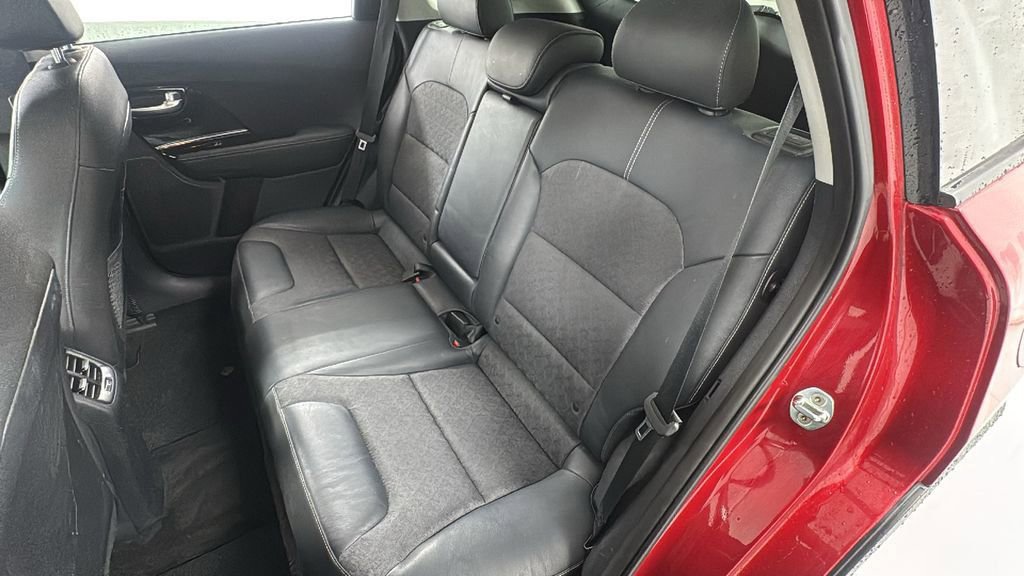 Used 2019 Kia Niro EX image 12