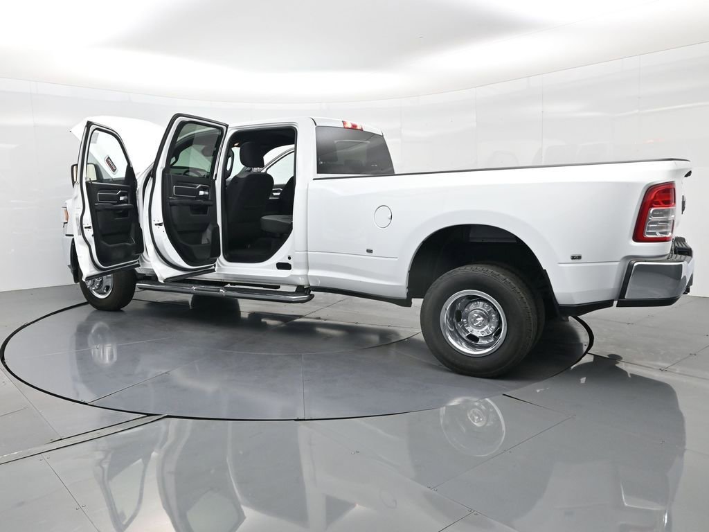 Used 2024 RAM 3500 Big Horn image 44