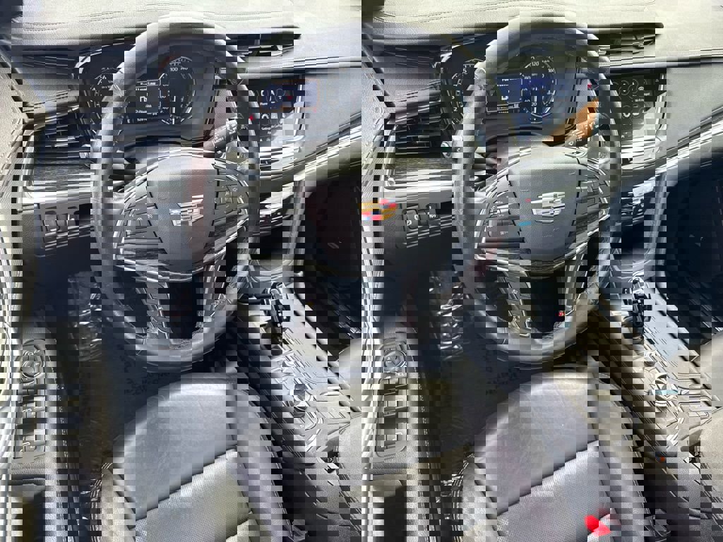 Used 2023 Cadillac XT5 Premium Luxury w/ LPO, Floor Liner Package image 23