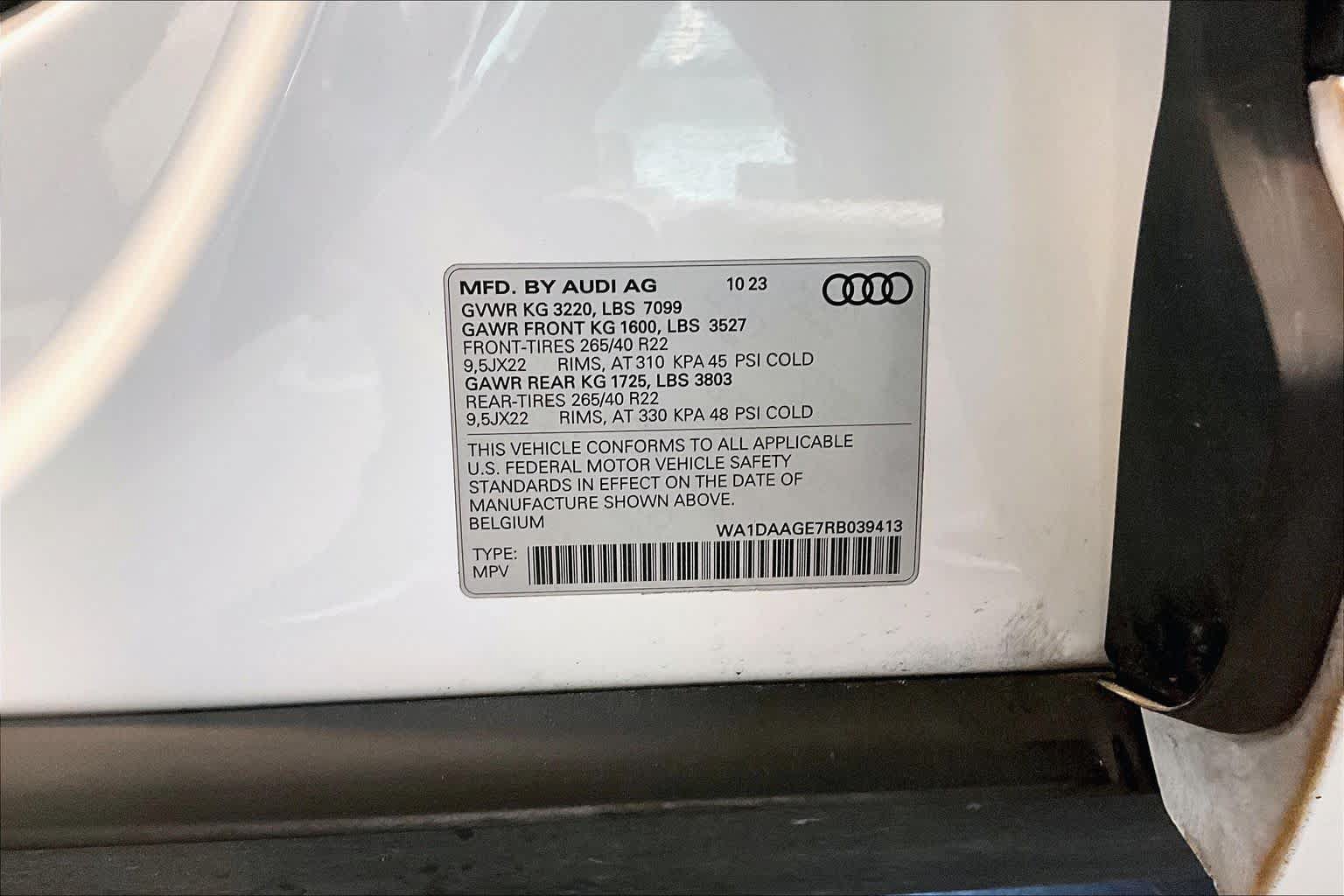 Used 2024 Audi Q8 e-tron Prestige AWD/4WD image 32