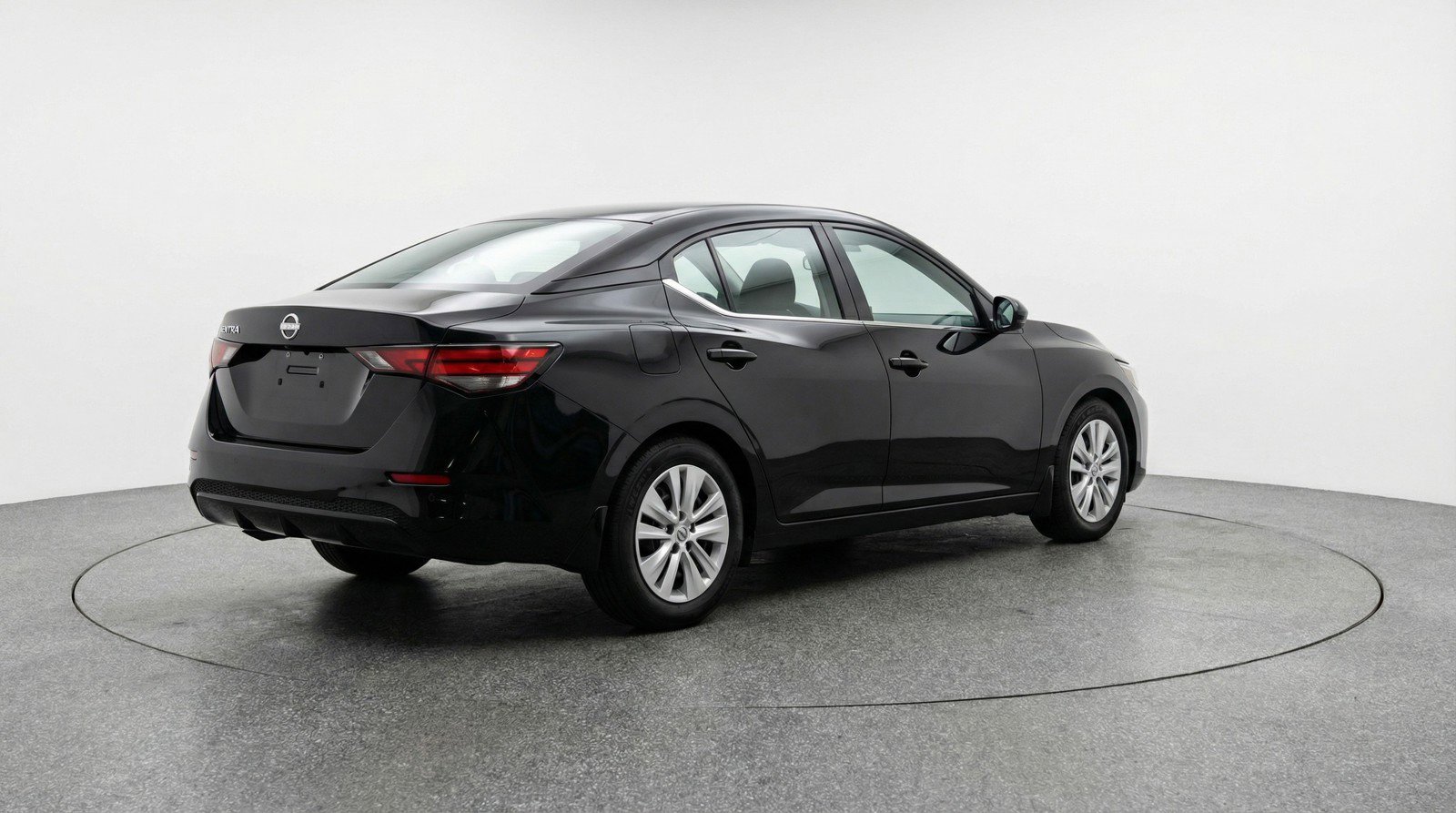 Used 2025 Nissan Sentra S FWD image 9