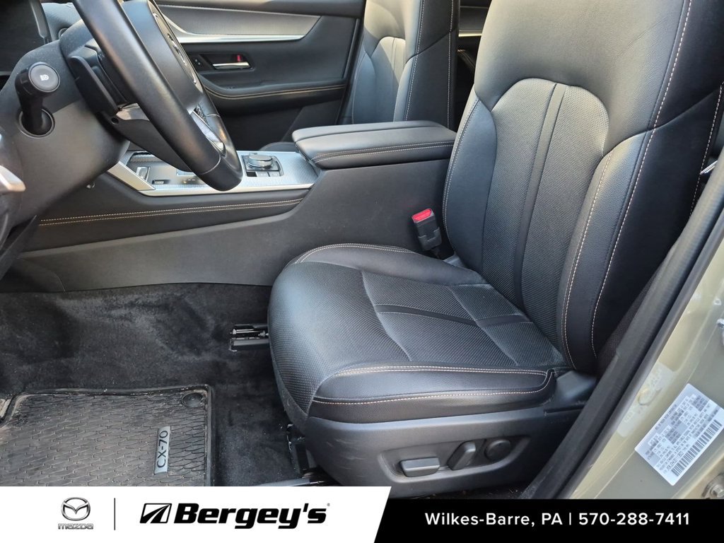 Certified 2025 MAZDA CX-70 Plug-In Hybrid w/ Premium Pkg AWD/4WD image 21
