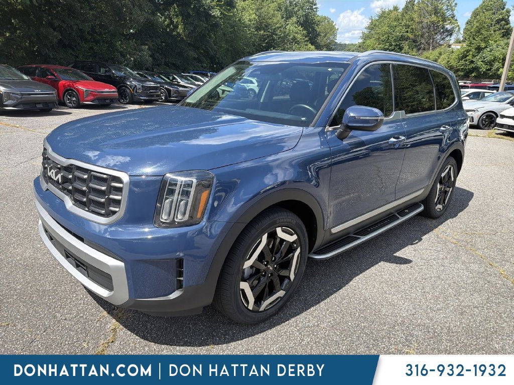 Used 2023 Kia Telluride S w/ S Sunroof Package