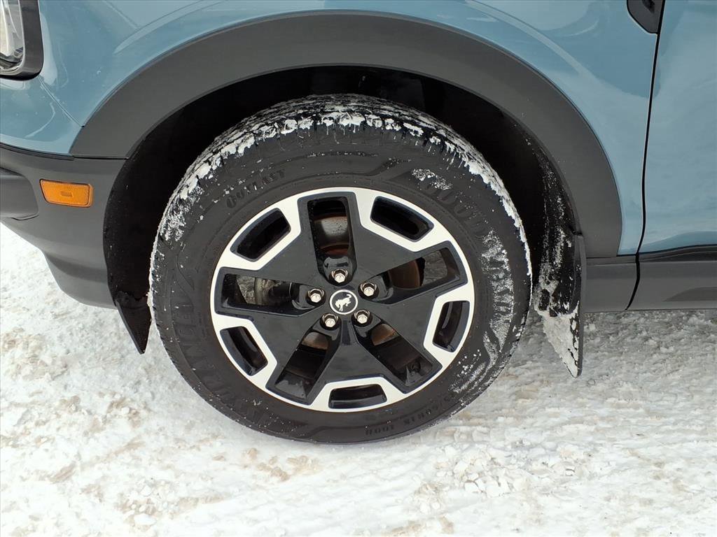 Certified 2022 Ford Bronco Sport Outer Banks w/ Tech Package image 9