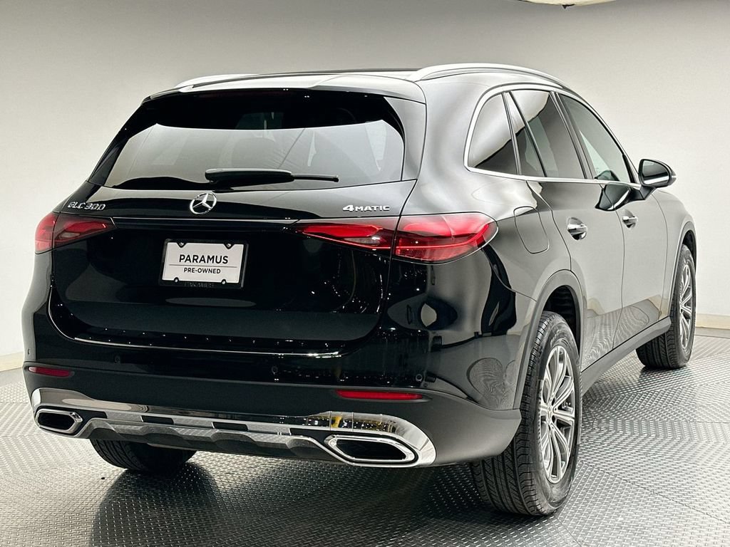 Used 2025 Mercedes-Benz GLC 300 4MATIC image 13