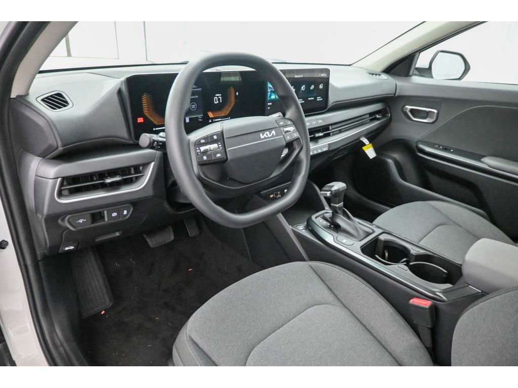 New 2025 Kia K4 image 15
