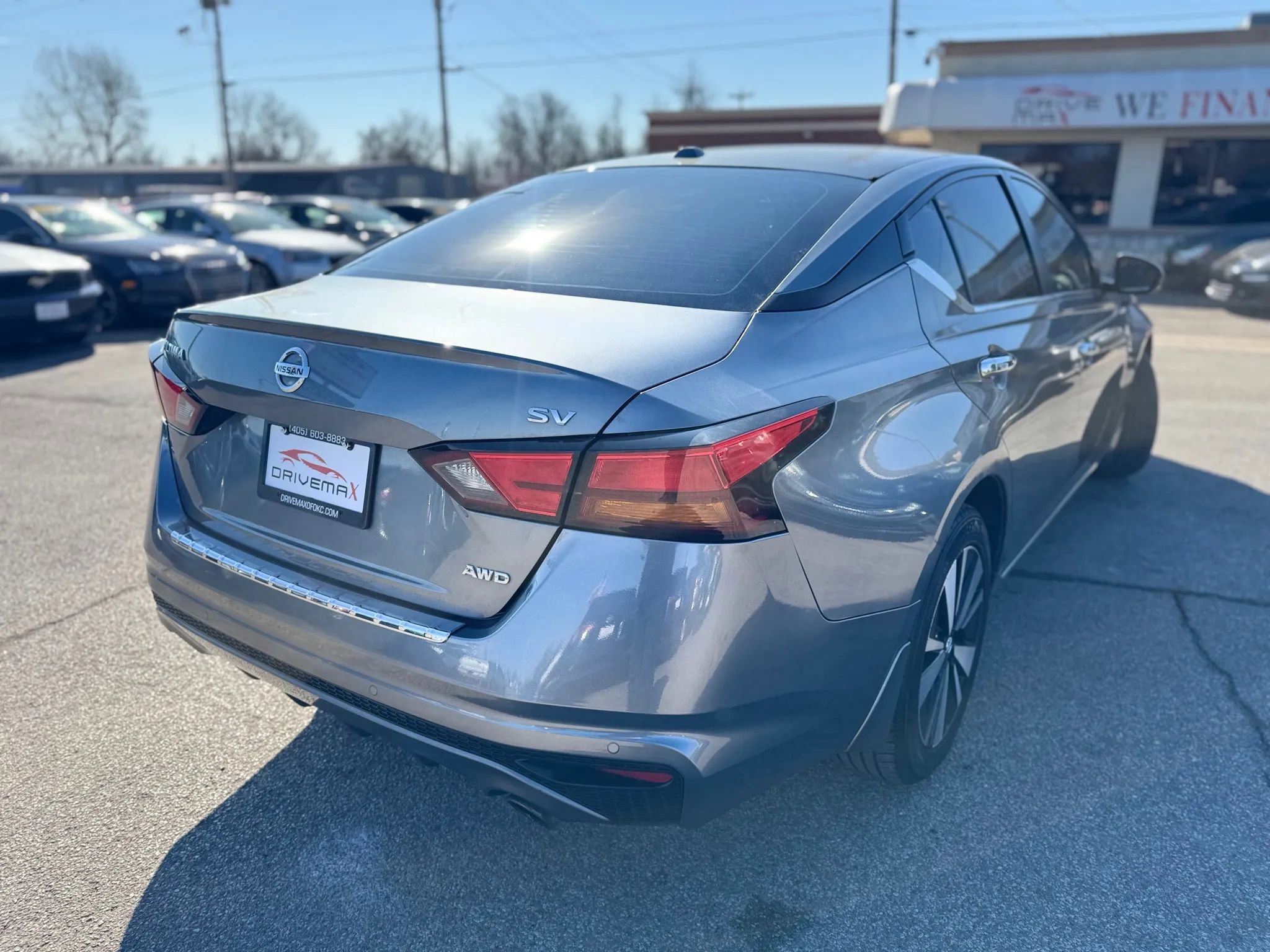 Used 2022 Nissan Altima 2.5 SV w/ SV Premium Package image 3