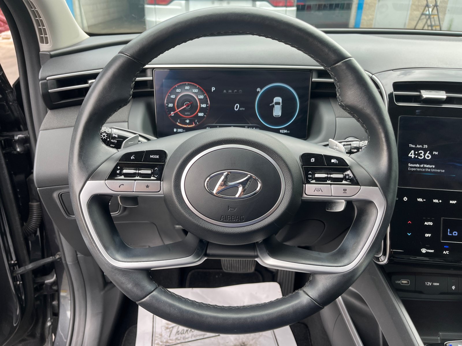 Used 2024 Hyundai Tucson Limited AWD/4WD image 12