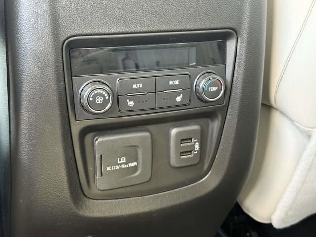 Used 2023 Buick Enclave Avenir w/ Avenir Technology Package AWD/4WD image 18