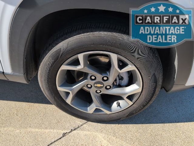 Used 2025 Chevrolet Trax LT image 3