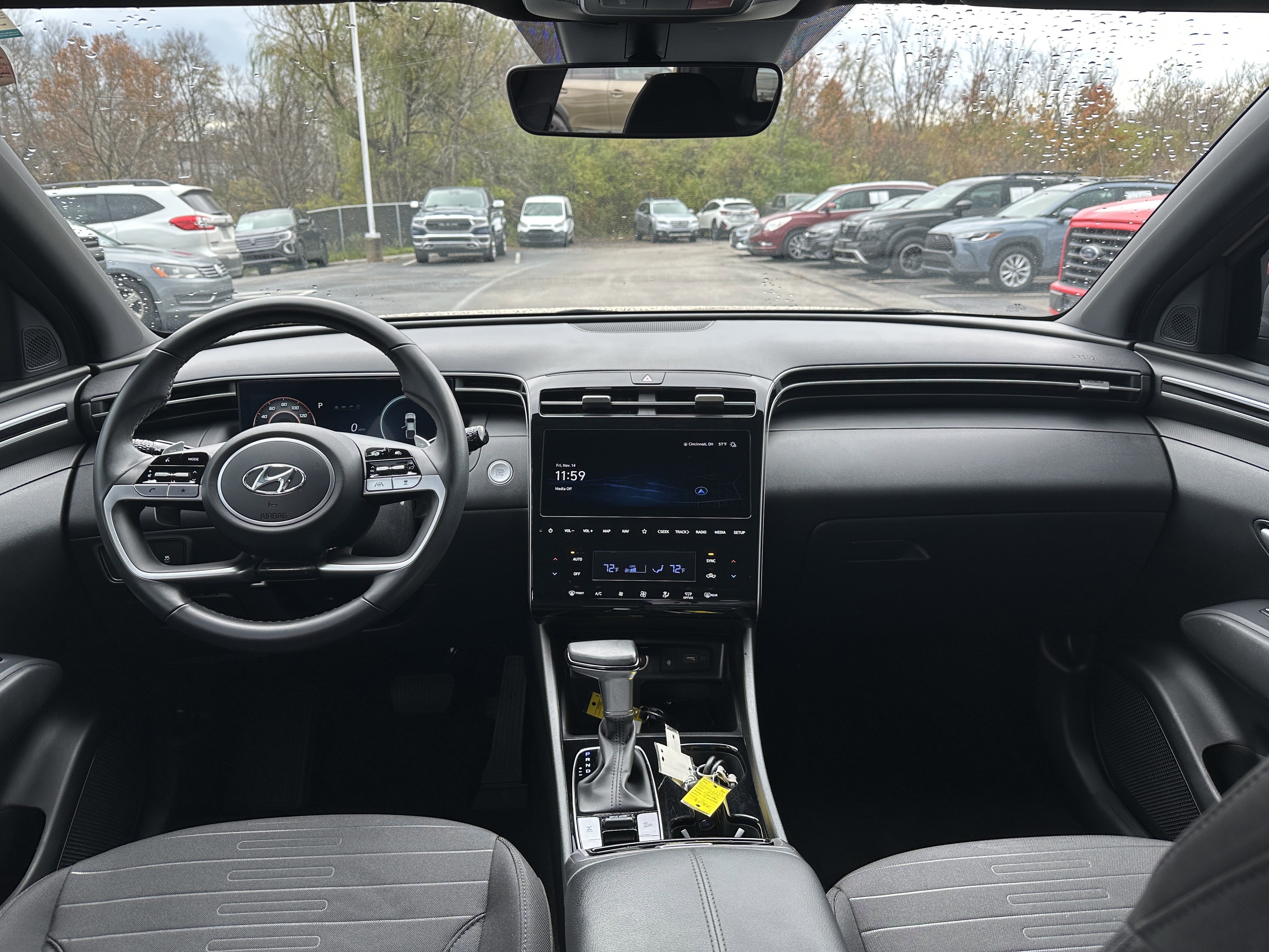 Used 2023 Hyundai Santa Cruz SEL Premium w/ Cargo Package image 10