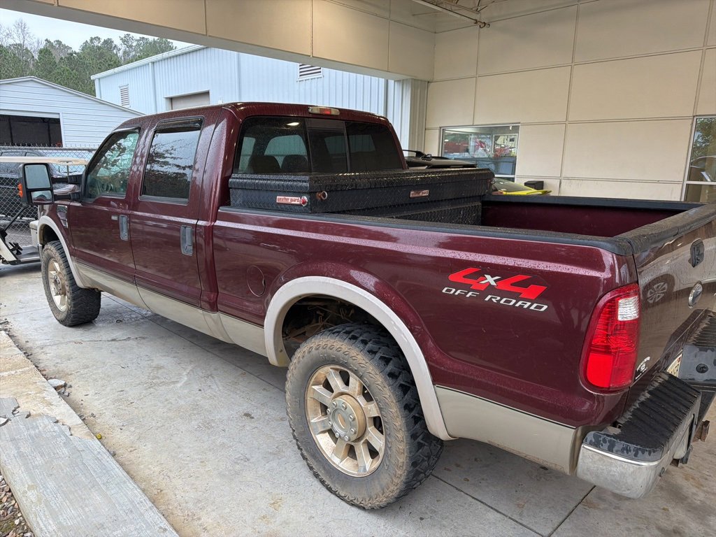 Used 2009 Ford F250 Lariat image 2