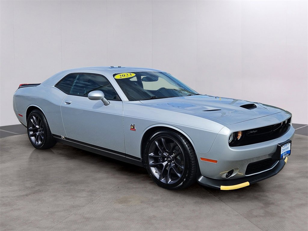 Used 2023 Dodge Challenger R/T Scat Pack image 3