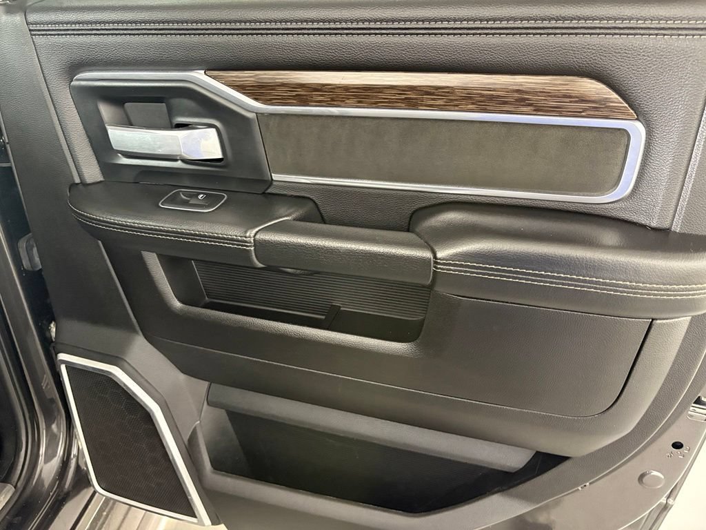 Used 2019 RAM 3500 Laramie AWD/4WD image 47