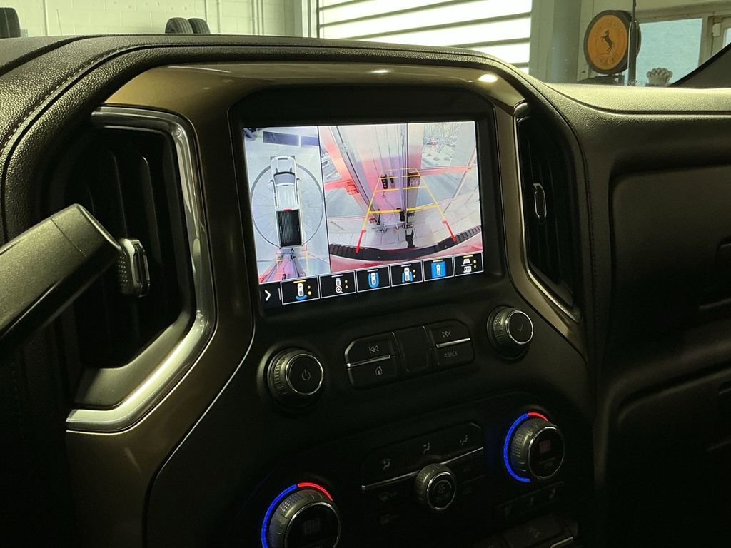 Used 2020 Chevrolet Silverado 3500 High Country image 27