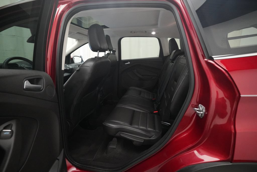 Used 2018 Ford Escape Titanium w/ Ford Safe & Smart Package AWD/4WD image 16