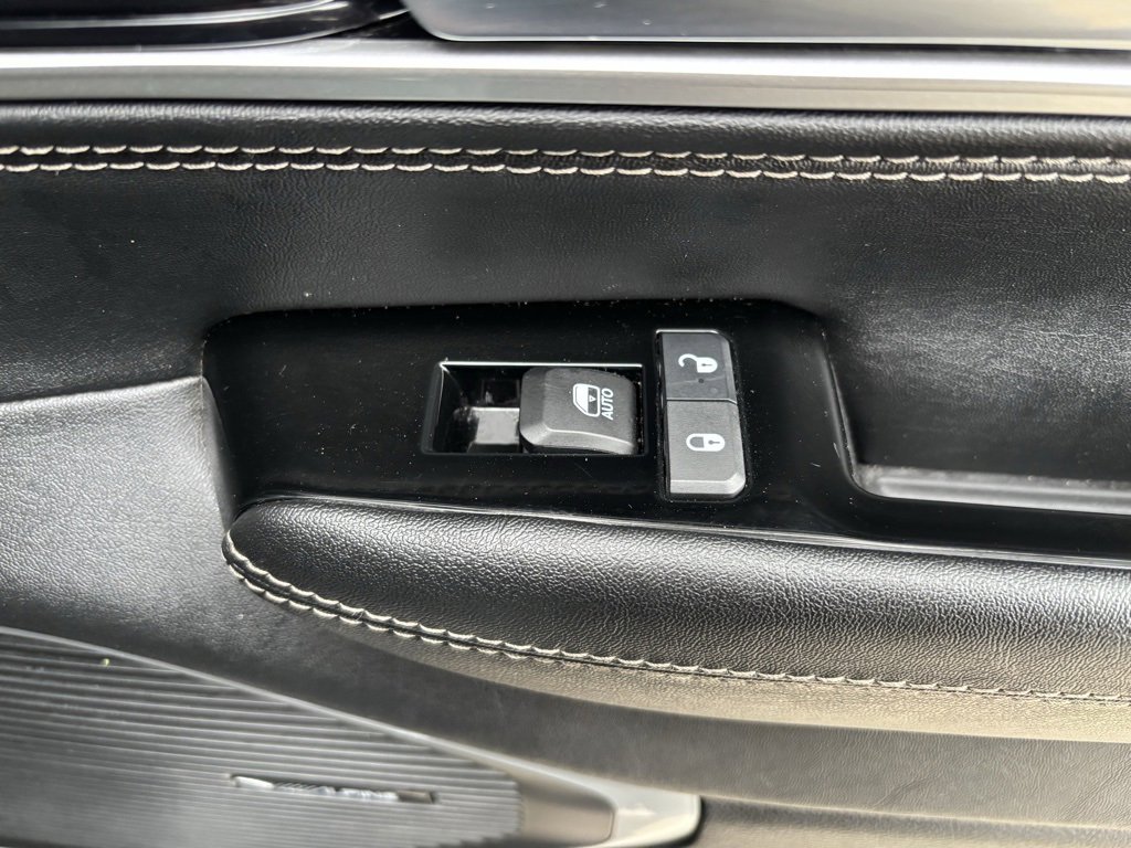 Used 2024 Jeep Wagoneer L Series II w/ Flexible Seating Group image 24