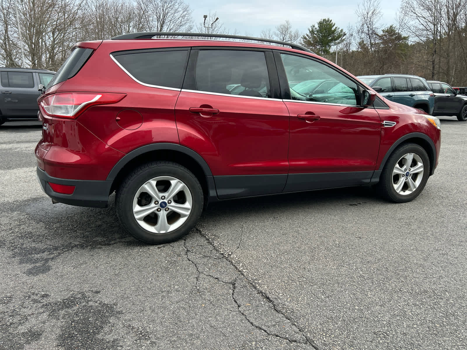 Used 2014 Ford Escape SE w/ Equipment Group 201A image 3