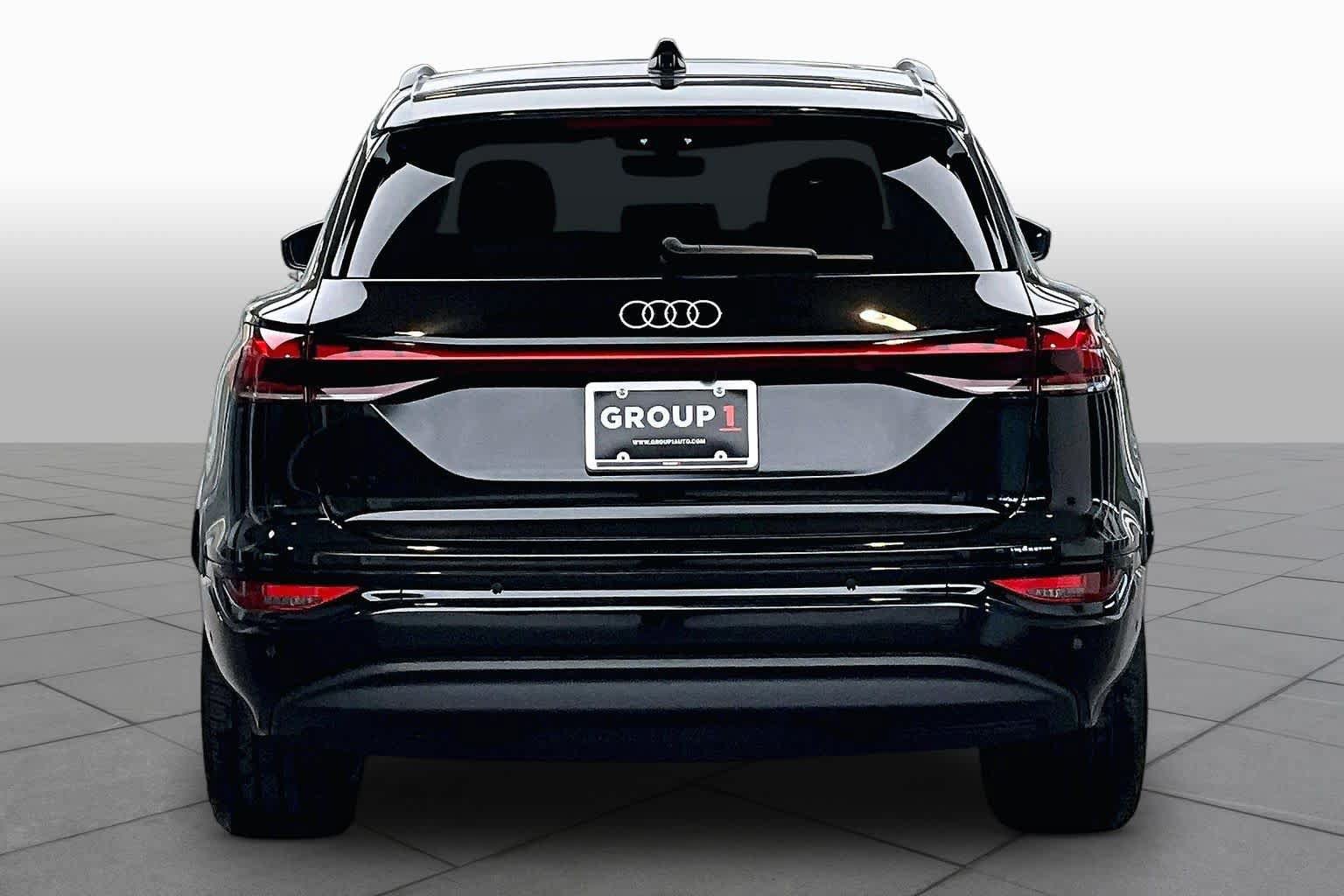 Used 2025 Audi Q6 e-tron Premium Plus w/ Premium Plus RWD image 4