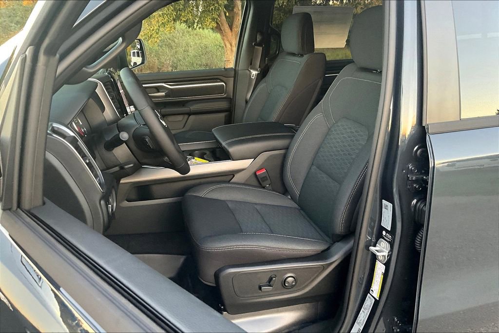 New 2026 RAM 1500 Big Horn AWD/4WD image 9