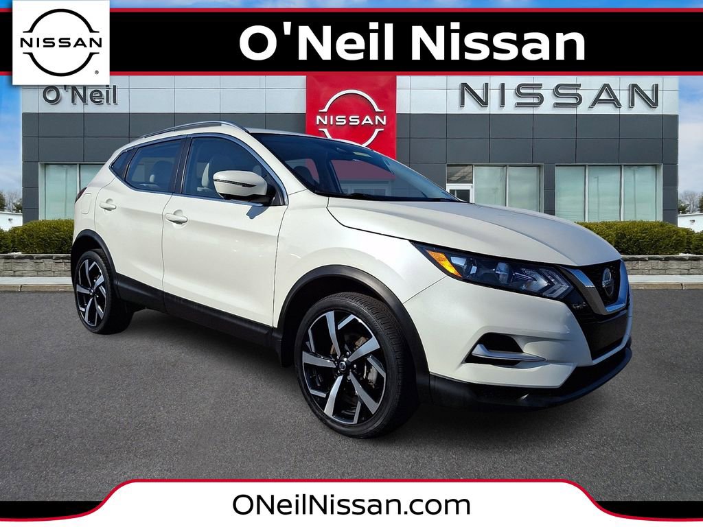 Certified 2022 Nissan Rogue Sport SL image 1