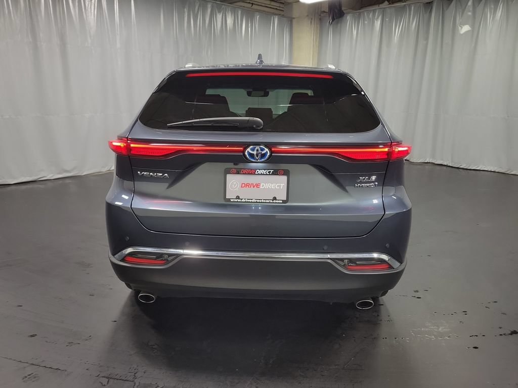 Used 2022 Toyota Venza XLE AWD/4WD image 7