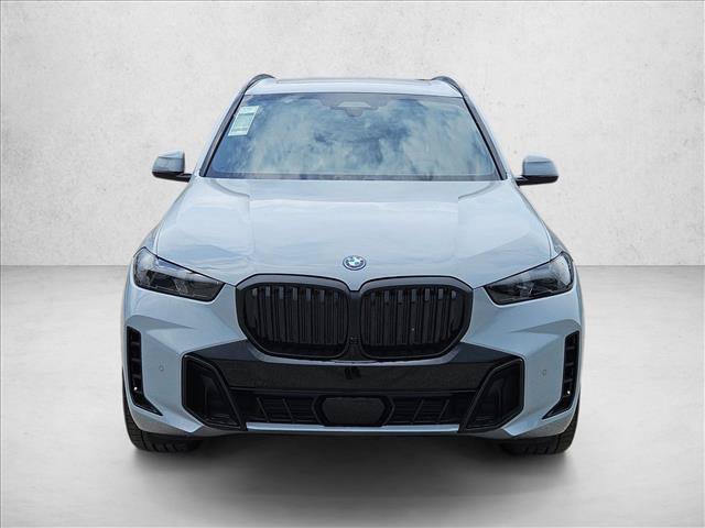 Used 2026 BMW X5 xDrive50e w/ Executive Package AWD/4WD image 5