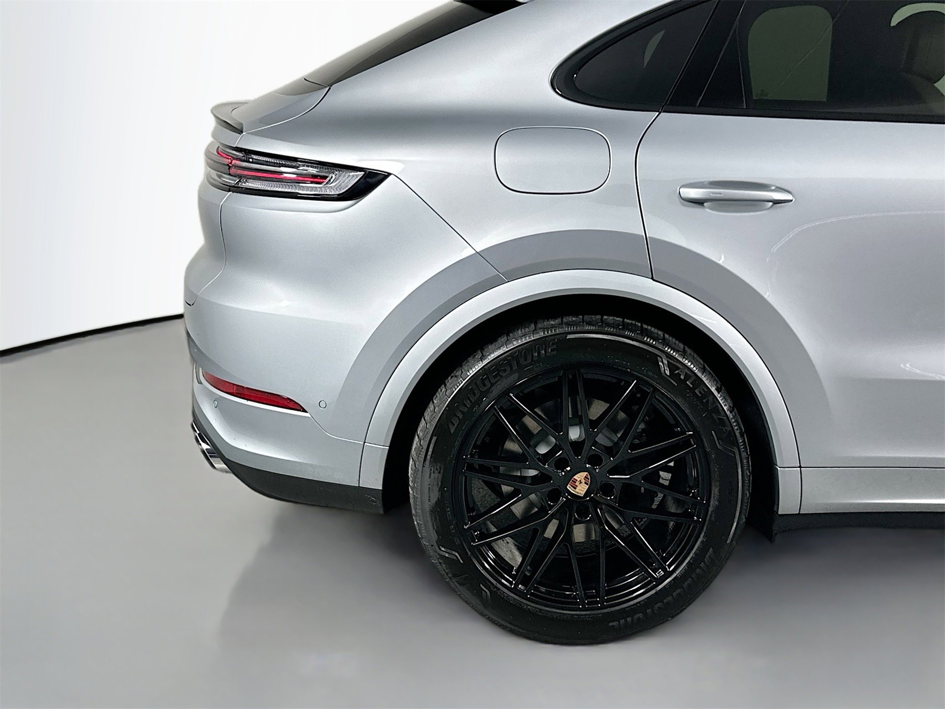 New 2026 Porsche Cayenne Coupe image 13