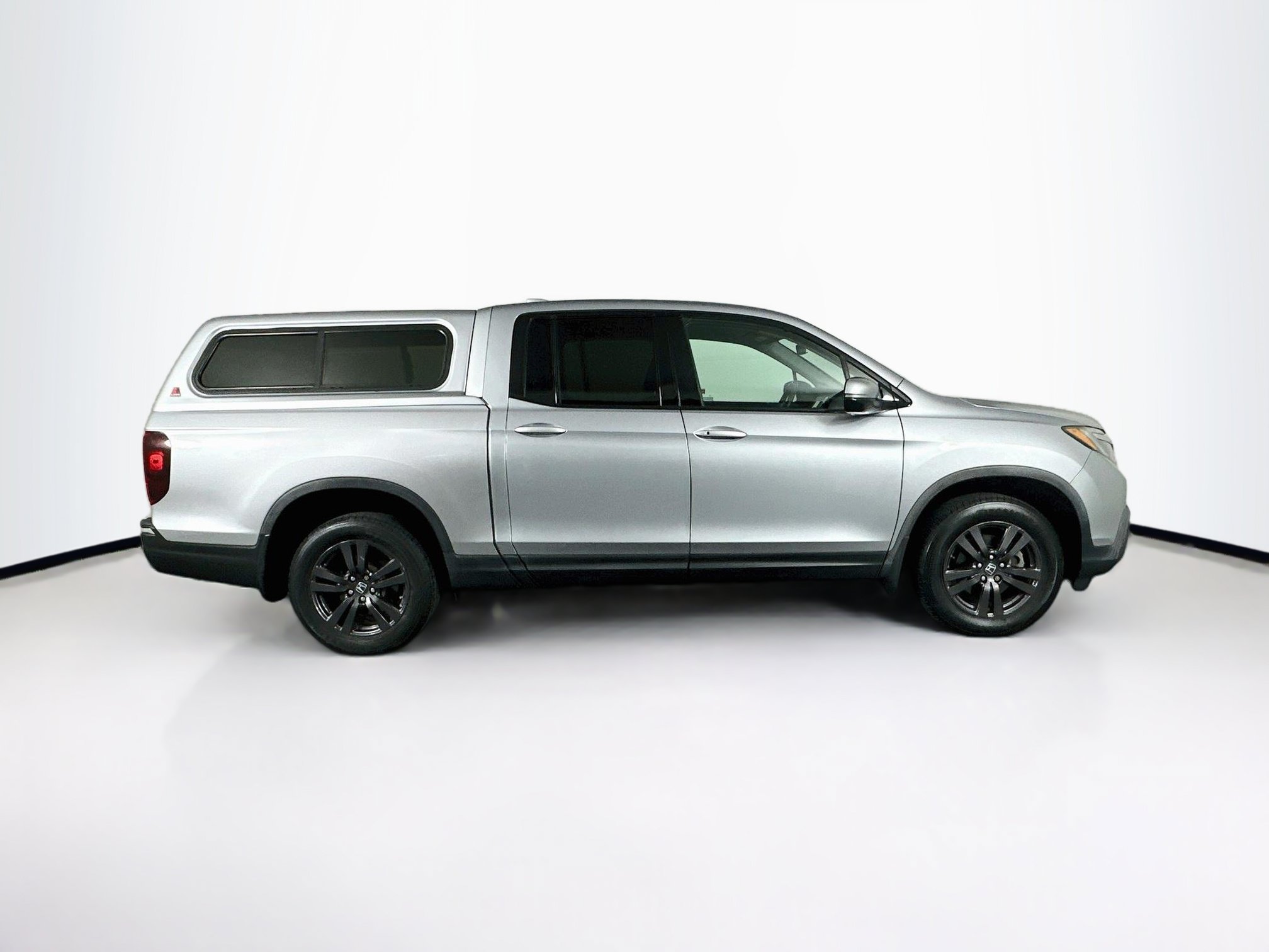 Used 2019 Honda Ridgeline Sport image 10