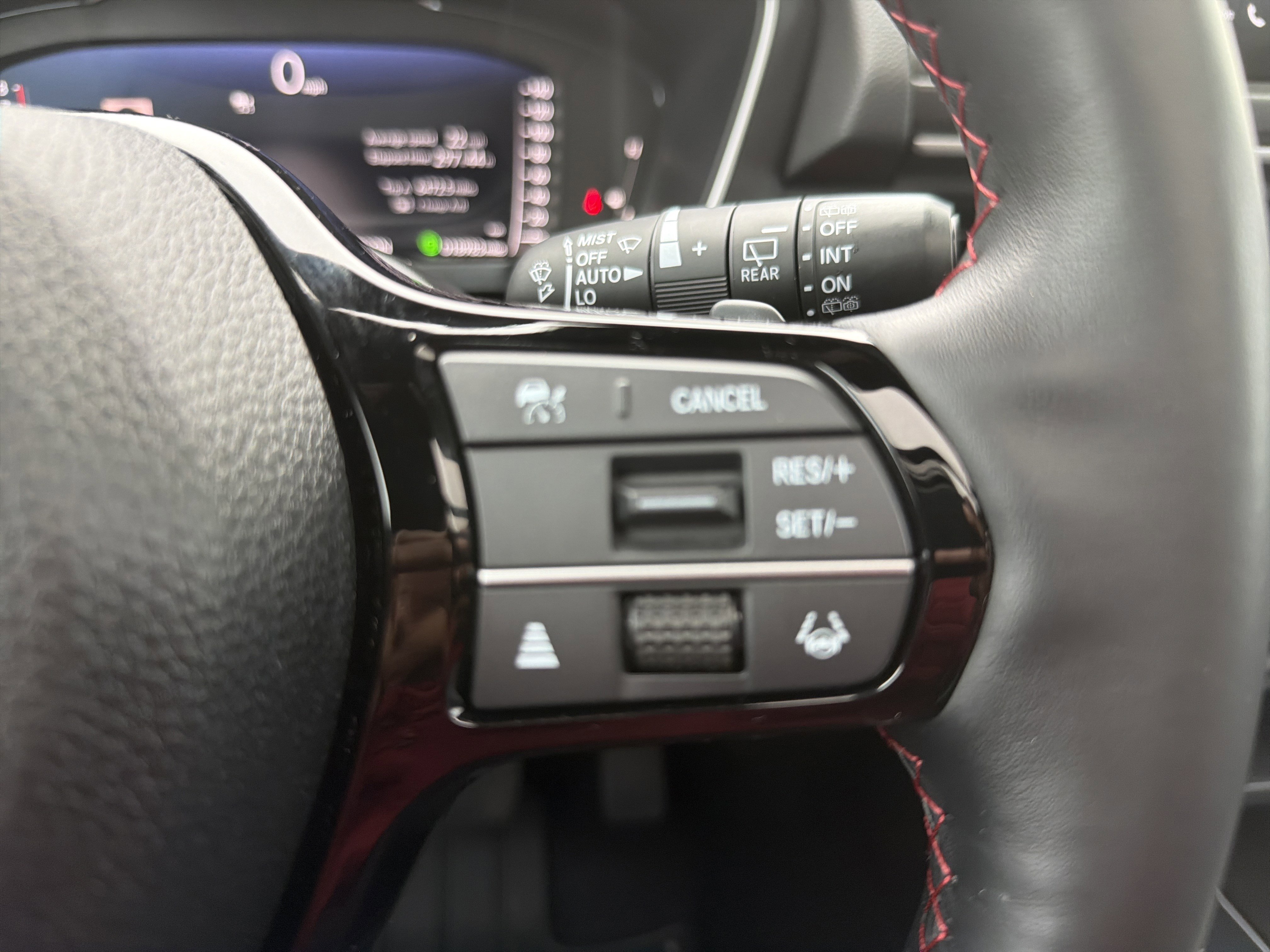 Used 2025 Honda Pilot Black Edition image 11