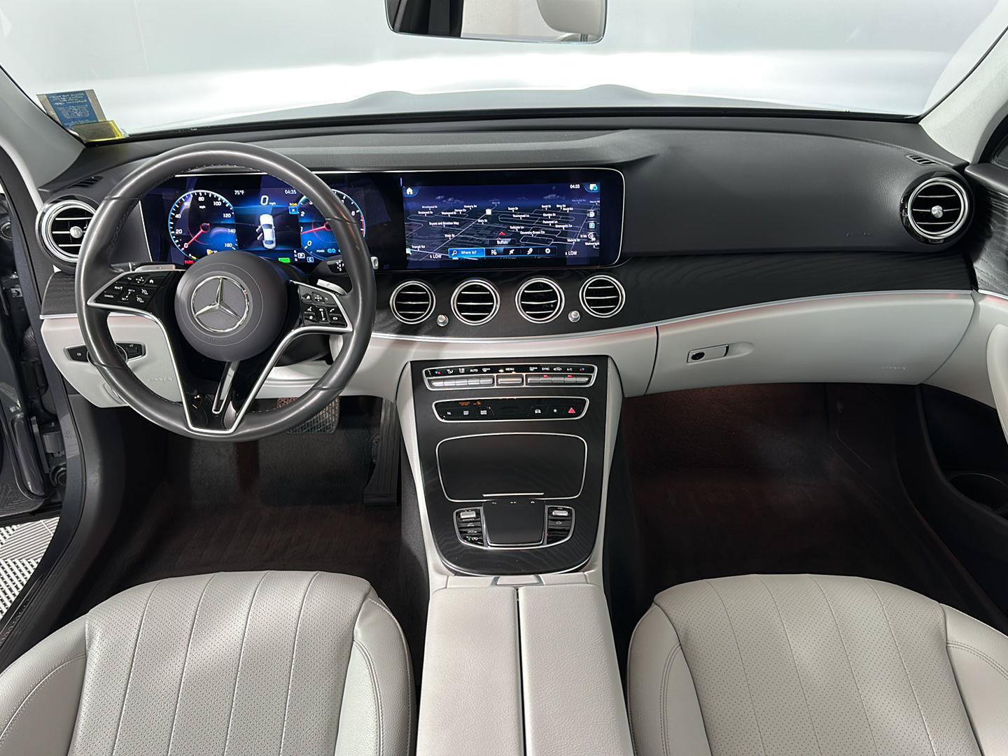 Used 2023 Mercedes-Benz E 450 4MATIC Sedan image 22
