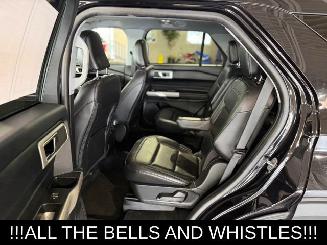 Used 2022 Ford Explorer XLT AWD/4WD image 16
