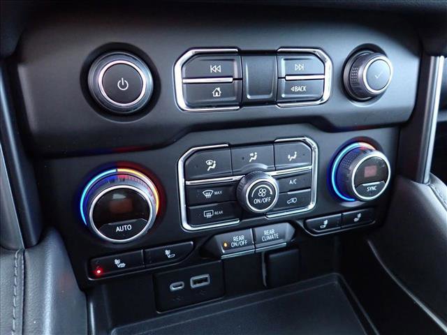 Used 2023 Chevrolet Tahoe Z71 w/ Luxury Package image 21