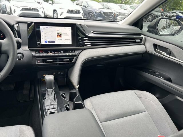 Used 2025 Toyota Camry LE FWD image 16