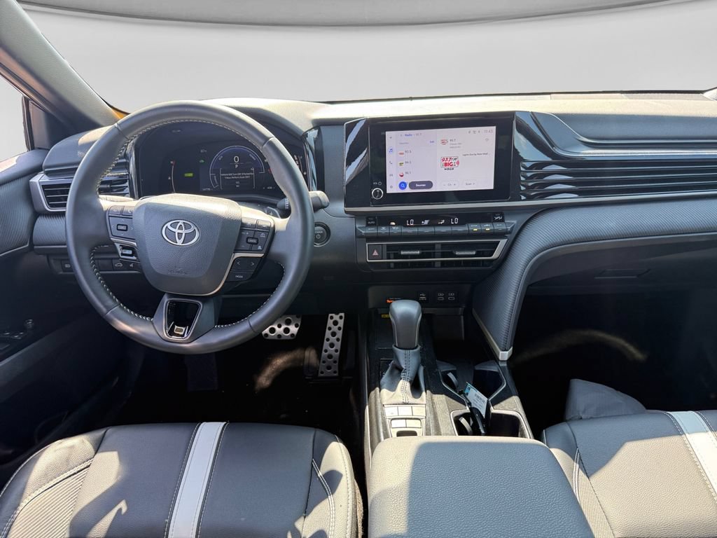 Used 2026 Toyota Camry SE FWD image 23