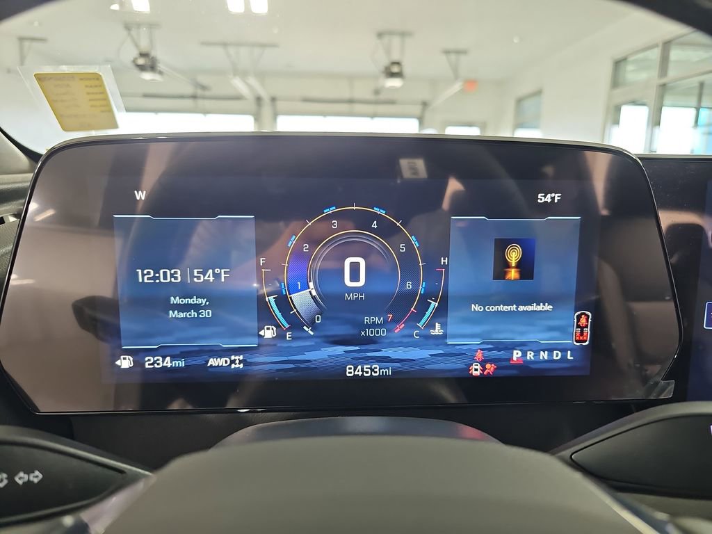 Certified 2025 Chevrolet Traverse LT w/ Driver Confidence Package image 25