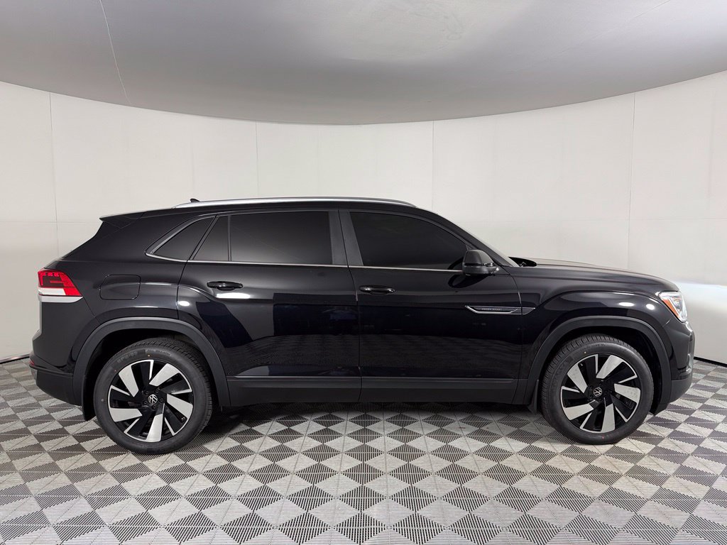 Used 2024 Volkswagen Atlas Cross Sport SE AWD/4WD image 6
