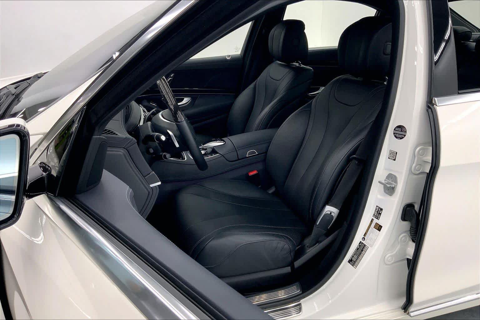 Used 2017 Mercedes-Benz S 550 Sedan image 21